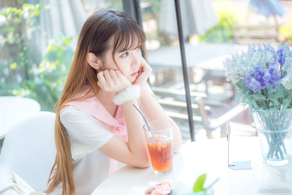 “吼~”